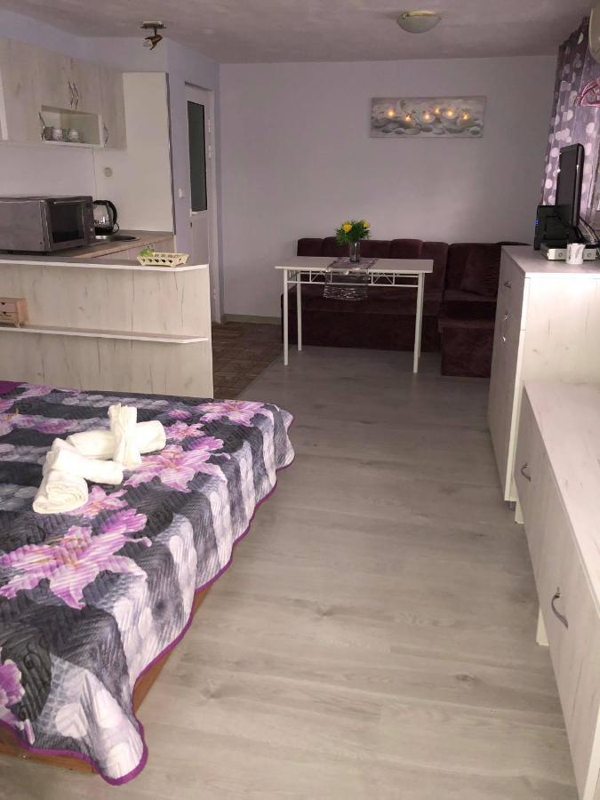 Comfy Studio Apartment By The Flower Market Warna Zewnętrze zdjęcie