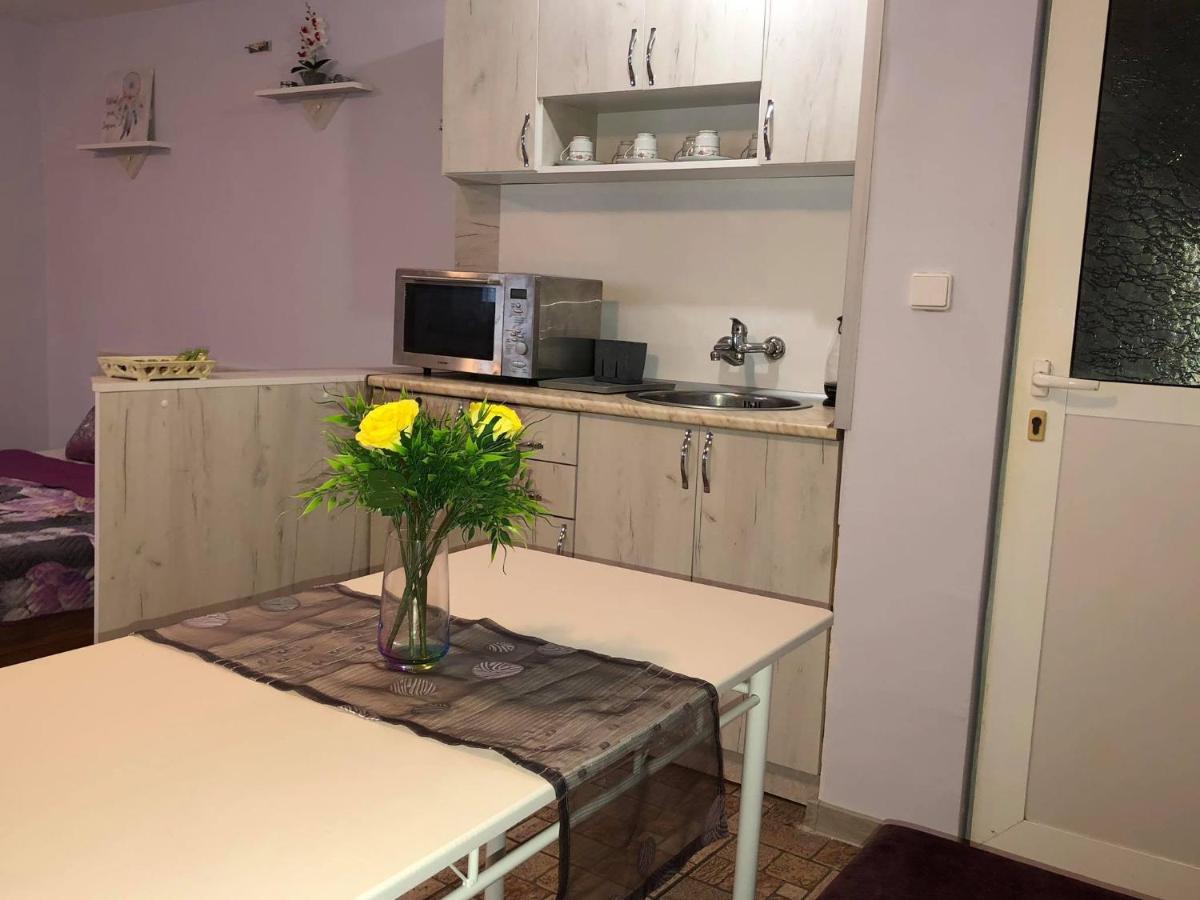 Comfy Studio Apartment By The Flower Market Warna Zewnętrze zdjęcie